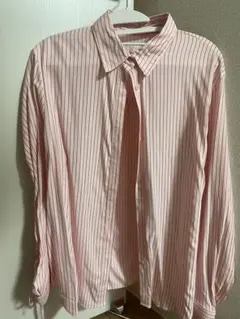 ピンクと赤のストライプ 長袖シャツ