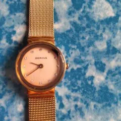 BERING ゴールド メッシュ 腕時計のサムネイル