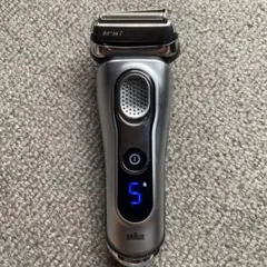 BRAUN Series 8 メンズ電気シェーバー 本体 TYPE5795 - メルカリ