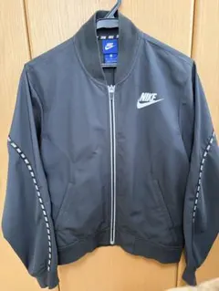 Nike ブラック ジップアップジャケット M