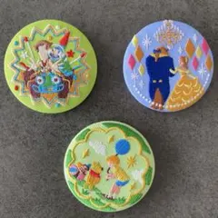 ディズニー　キャラクター刺繍バッジ　トイストーリー　美女と野獣　プーさん