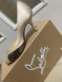 ルブタン  パンプス　Christian Louboutinサテンパンプス