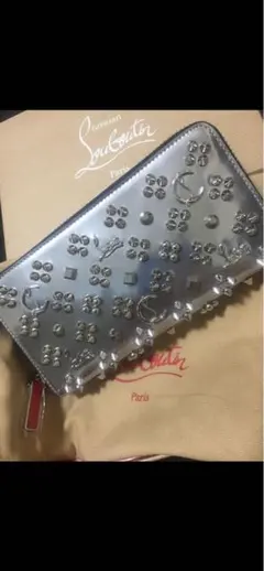 新品未使用】 ルブタン国内正規品 ミニ財布 オーロラ エナメル 希少 