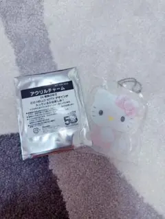 サンリオ ハローキティ50周年 アクリルチャーム 非売品