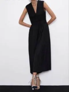 ZARA ブラックプリーツオールインワン