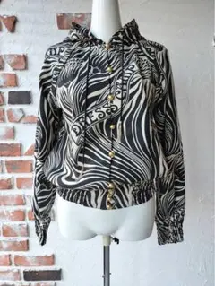 Item thumbnail for item 177a1b98-f3b1-4f6a-b37a-58a8a89a02a3