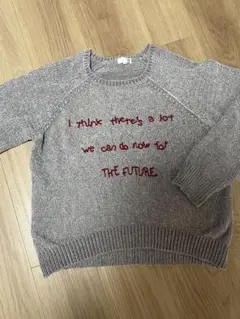 春ニット　LAKOLE グレーメッセージ刺繍入りのサムネイル