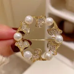 淡水真珠ブローチジルコン銀杏の葉コサージュ胸飾り卒業式入学式結婚式用