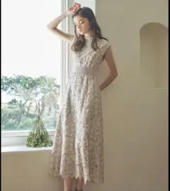 美品♡ Noela カッティングレースワンピース