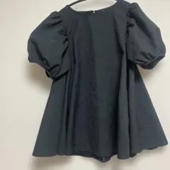 再値下 コカ ペプラム ブラック チュニック エンボス加工のサムネイル