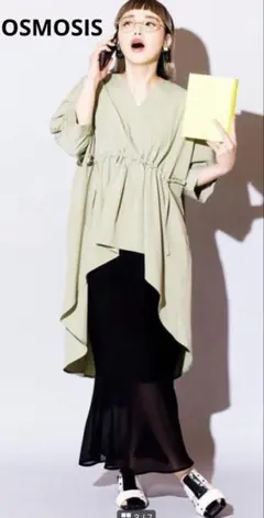 【美品】オズモーシス アシンメトリーロングチュニック Vネック グレー ONE⁠のサムネイル