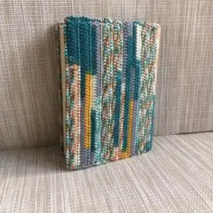 ブックカバー／文庫本／編み物／ハンドメイド／幅の調整可能