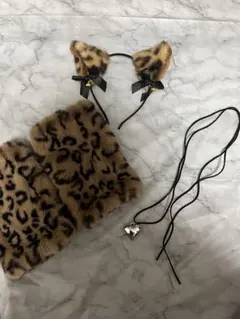 ヒョウ柄 猫耳カチューシャファー手袋 チョーカー コスプレ アームウォーマー