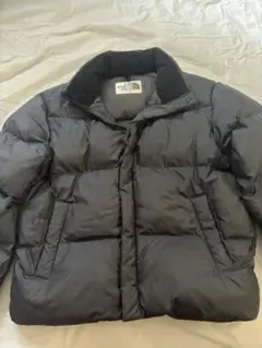 THE NORTH FACE ブラックダウンジャケットのサムネイル