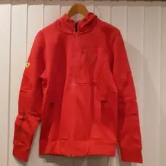 未使用 プーマ×フェラーリ　パーカー　M