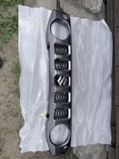 美品 スズキ純正 JB64 JB74 ジムニーフロントグリル72111-78R5 - メルカリ