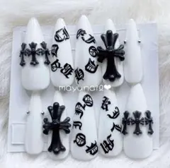 現品♡ちゅるん ギャル クロム ロング 個性派 シズニルック 白黒 ネイルチップ