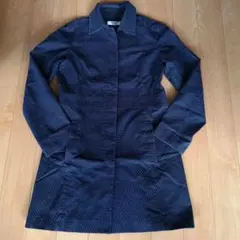 ナチュラルビューティ　紺色　コート