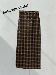 【新品】BONJOUR SAGAN 定価5200円　チェック柄Iラインスカートのサムネイル