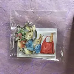 新品　ビーターラビット　コラボアクリルキーホルダー　ポンパドール