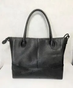 【美品】P.I.D レザー トートバッグ A4収納 肩掛け可能 通勤・通学のサムネイル