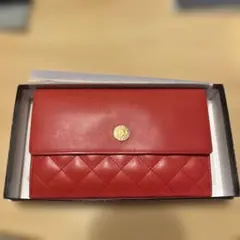 YURIE NITANI レッド キルティング長財布