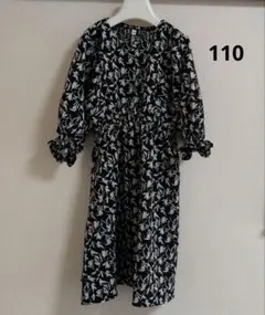 モノトーン 花柄 半袖 ワンピース 110cmのサムネイル