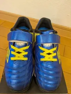 Umbro サッカー　フットサル　トレーニングシューズ　20cm
