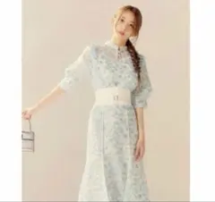 宮脇咲良 着用 リリーブラウン 刺繍チャイナブラウス Lilybrownのサムネイル