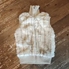 ベージュ ノースリーブ ファーニットベスト