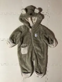 BeBe　e-baby 　ジャンプスーツ