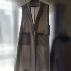 美品しまむら　グレージュ ベストジレ ボタン付きL