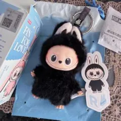 ** 【正規品】ラブブ イニシャル pin for love「R」