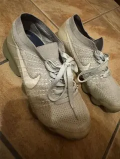 Nike Air VaporMax グレー スニーカー