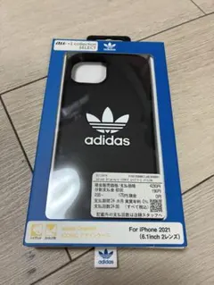 adidas iPhone 13用 ICONIC スナップケース ブラック