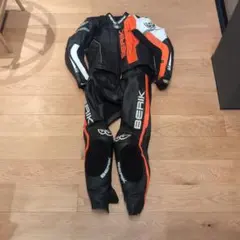 BERIK RACE-DEP 2.0 レザーパンツ 56 新品 ニースライダー付 BERIK RACE-DEP 2.0 レザーパンツ 56 新品 ニースライダー付 - メルカリ