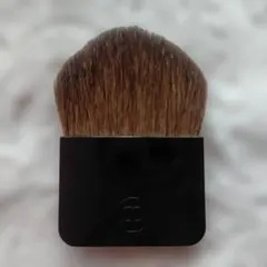 CHANEL チークブラシのサムネイル