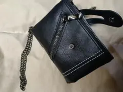 黒い 二つ折り財布