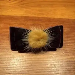 ハンドメイド ベロア調リボンバレッタ ファー付き