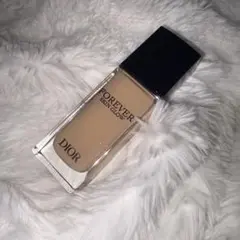 DIOR FOREVER SKIN GLOW リキッドファンデーションのサムネイル