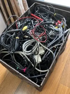 各種PC周辺機器用ケーブル多数