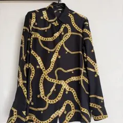 新品タグ付き　VERSACE 長袖シャツ チェーン柄 ブラック ベルサーチのサムネイル