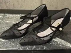 ブラックドット柄パンプス　ダイアナ