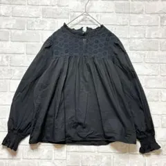 アース ブラウス F ブラック レース 花刺繍 シック シンプル フェミニン