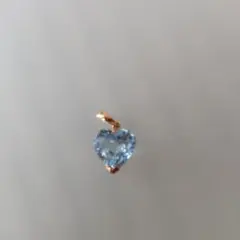 水色ハート型ペンダントトップ　K18刻印 　美品♡