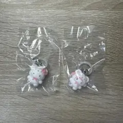 サンリオキャラクターズ　めじるしアクセサリー　ふわふわスノー　ハローキティ