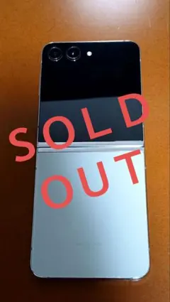 ジャンク] Samsung Galaxy Z Flip5 SCG23 本体 - メルカリ
