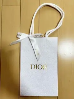 Dior ホワイトショッパー 約22cm x 14㎝　リボン付き
