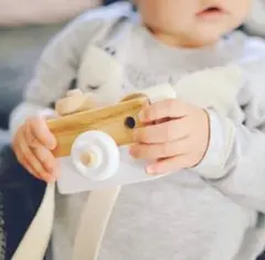 キッズカメラ　木製　ベビー　カメラ　玩具　撮影小物