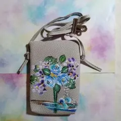 青薔薇のスマホショルダー　トールペイント　手描き　ハンドメイド　ローズ